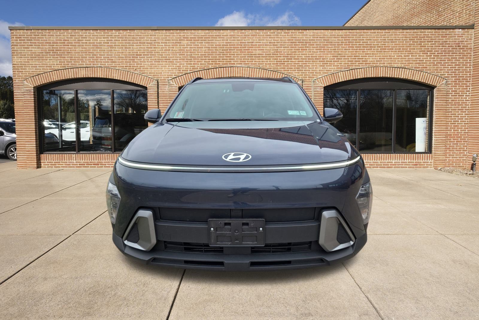 Used 2025 Hyundai Kona SEL image 8