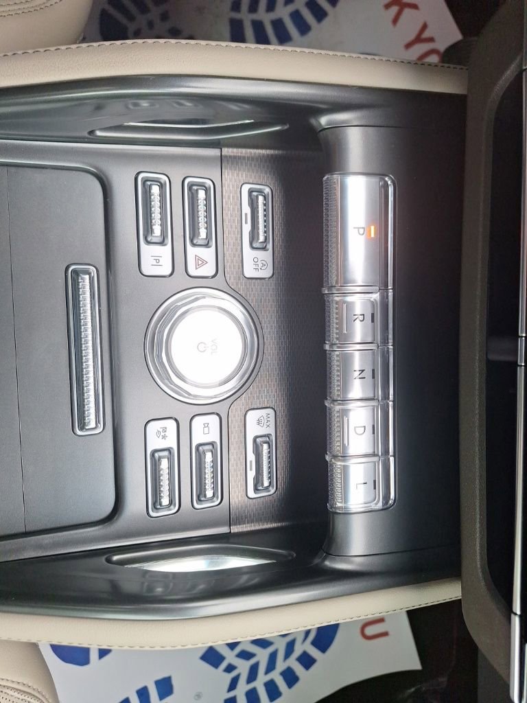 Used 2024 Lincoln Nautilus Premier w/ Equipment Group 102A image 16