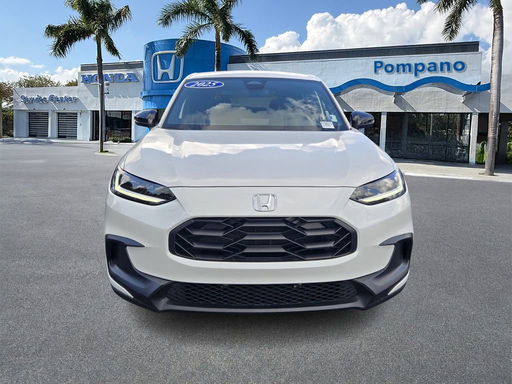 Used 2025 Honda HR-V Sport image 2