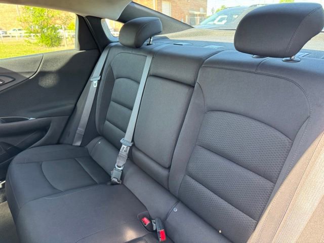 Used 2025 Chevrolet Malibu LT FWD image 11