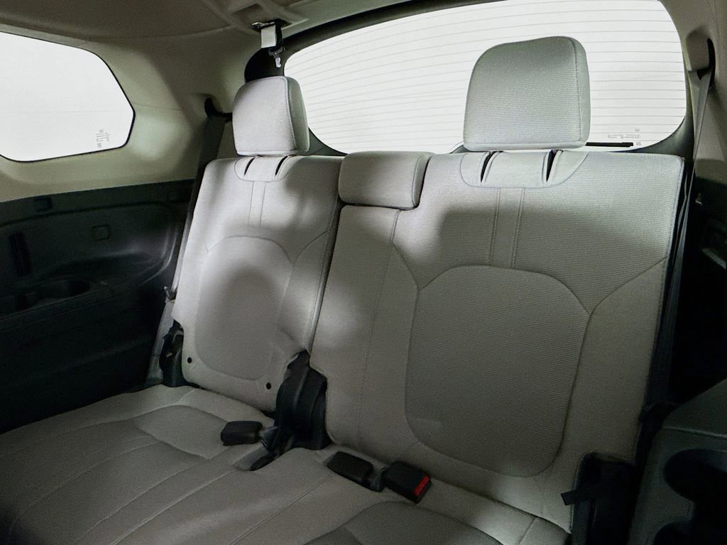 Certified 2023 Honda Pilot LX image 32