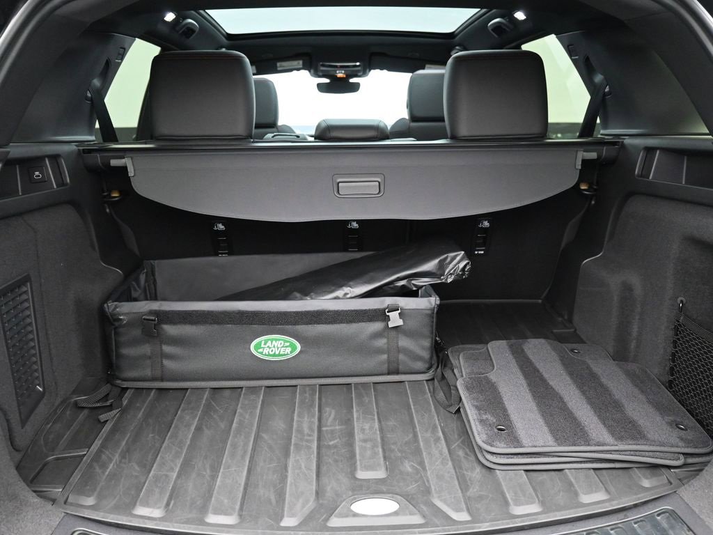 Used 2023 Land Rover Discovery Sport S R-Dynamic image 21