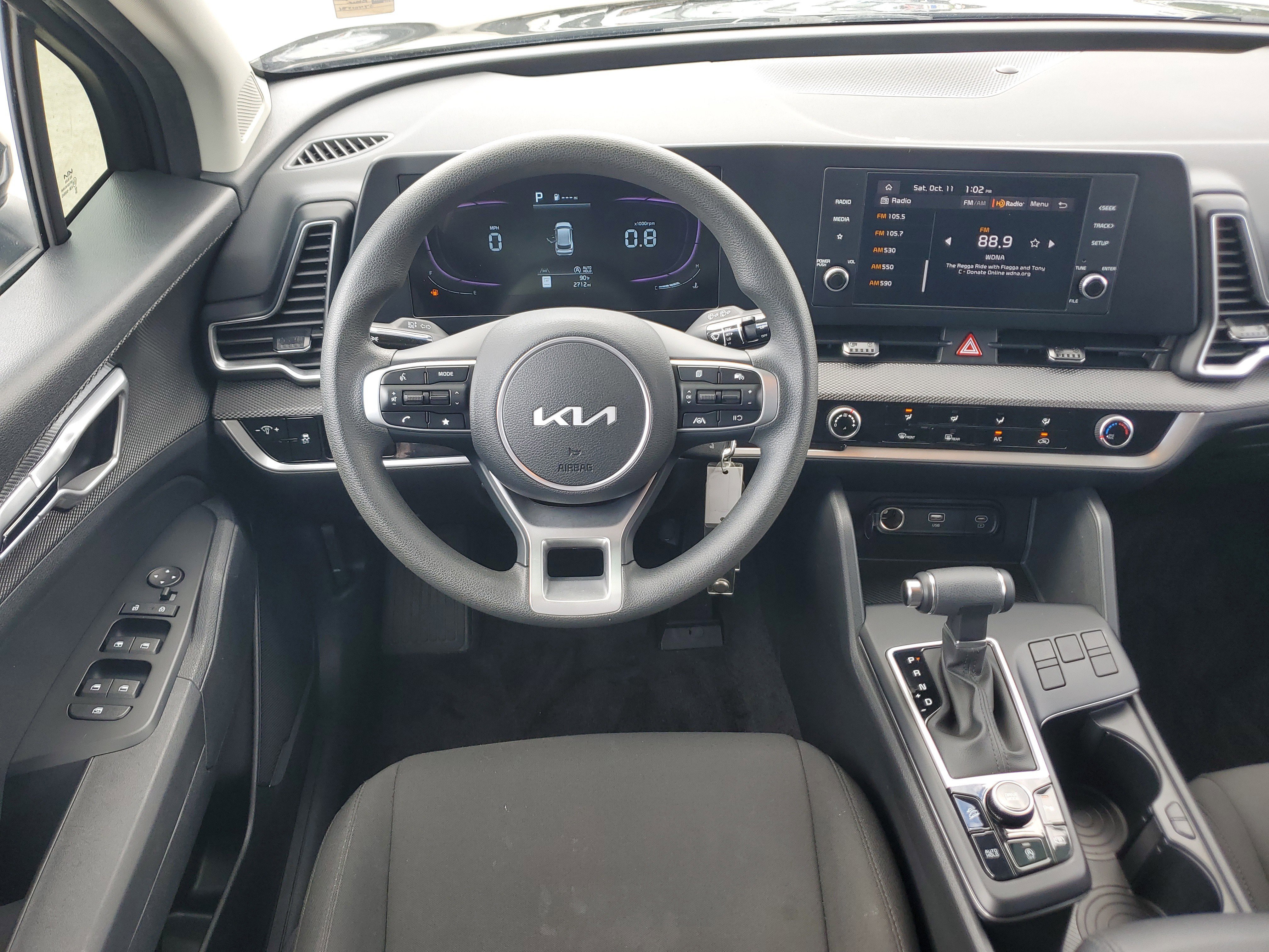 Used 2025 Kia Sportage LX image 18