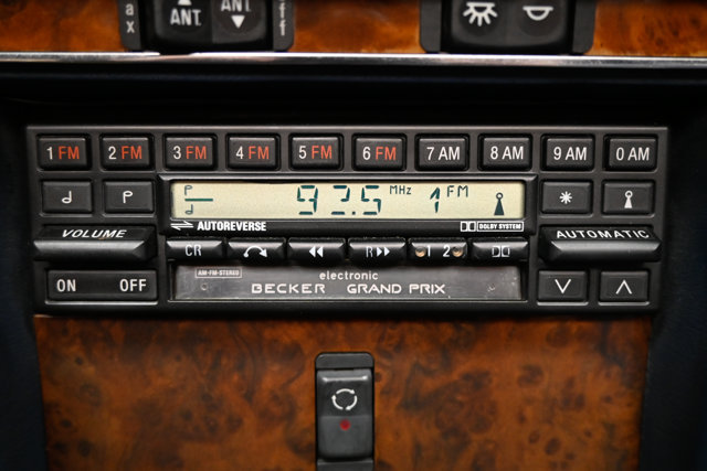 Used 1987 Mercedes-Benz 560 SL image 12