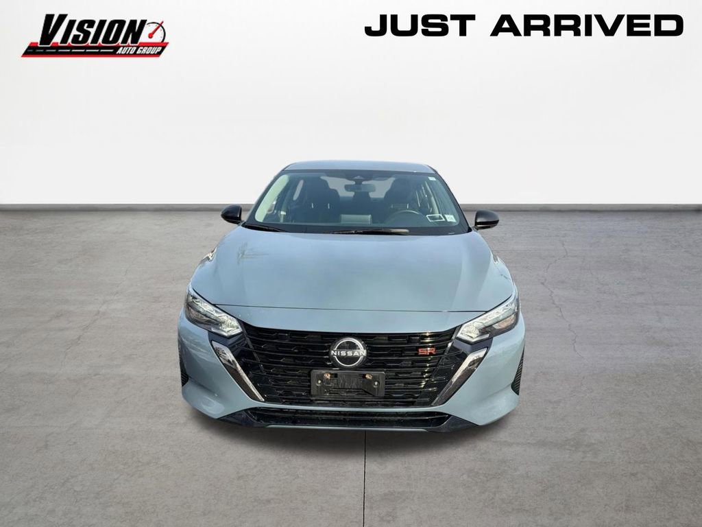 Used 2024 Nissan Sentra SR image 2