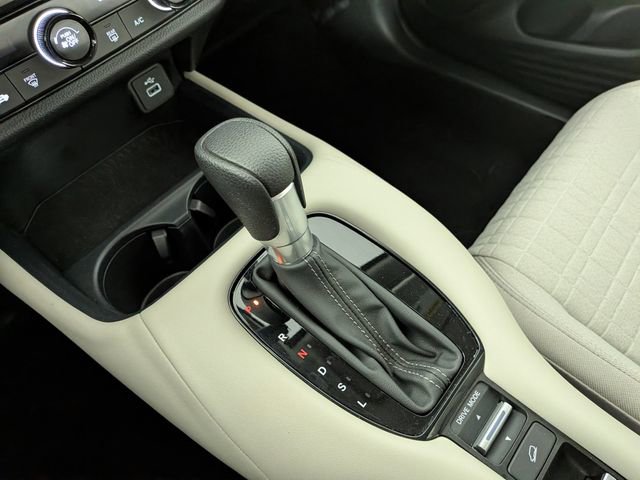 Used 2023 Honda HR-V LX image 19