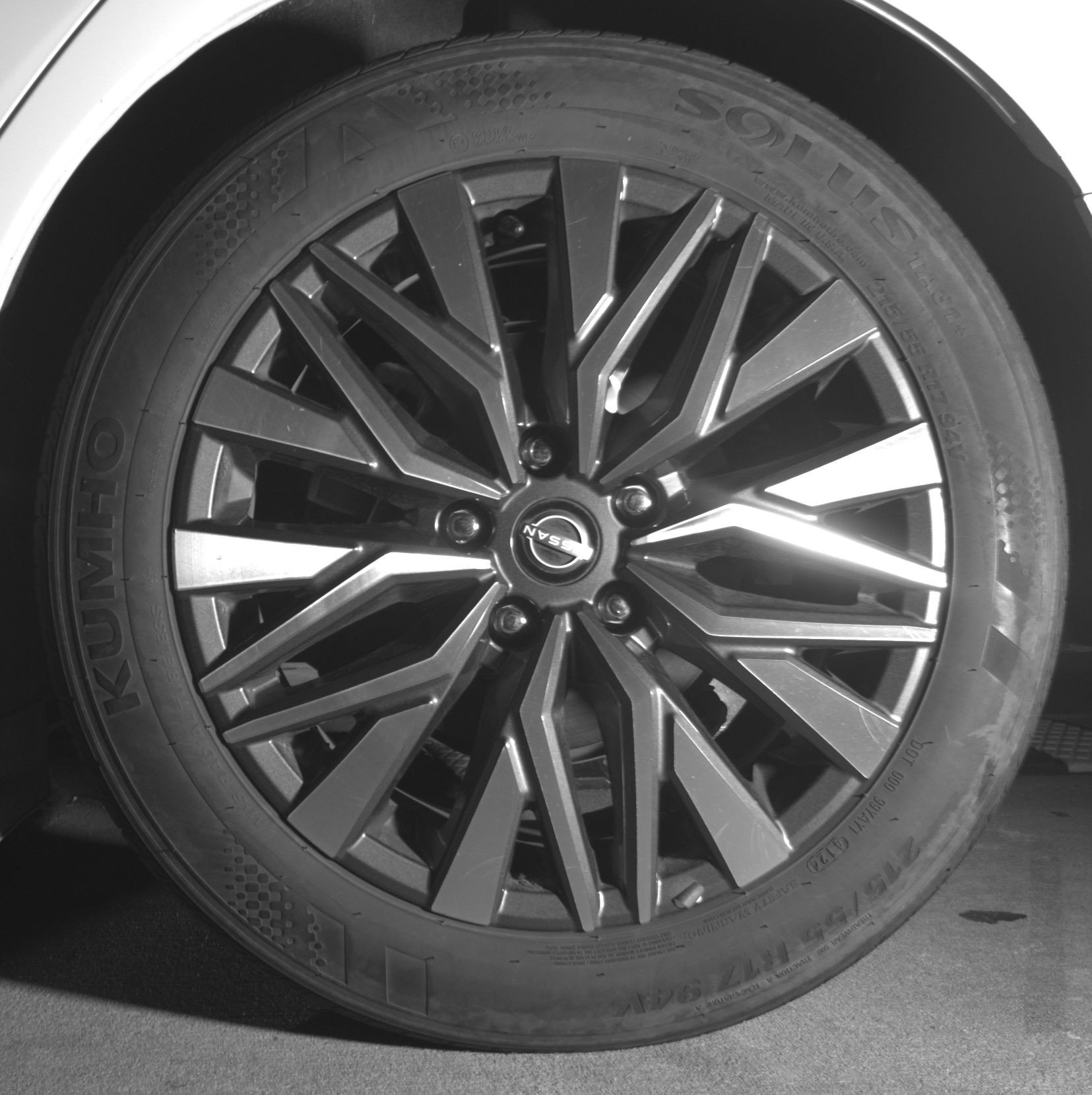 Used 2025 Nissan Altima 2.5 SV FWD image 14
