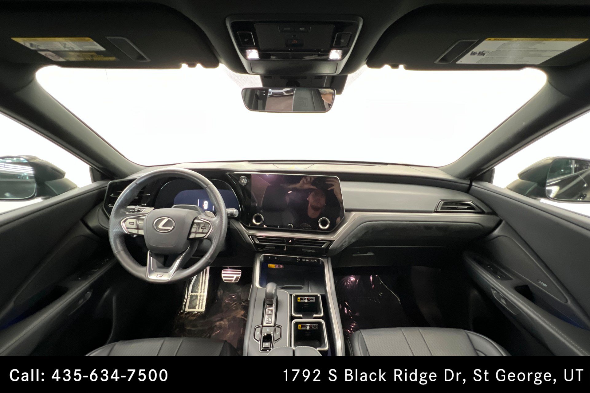 Used 2024 Lexus TX 500h AWD w/ Technology Package image 9