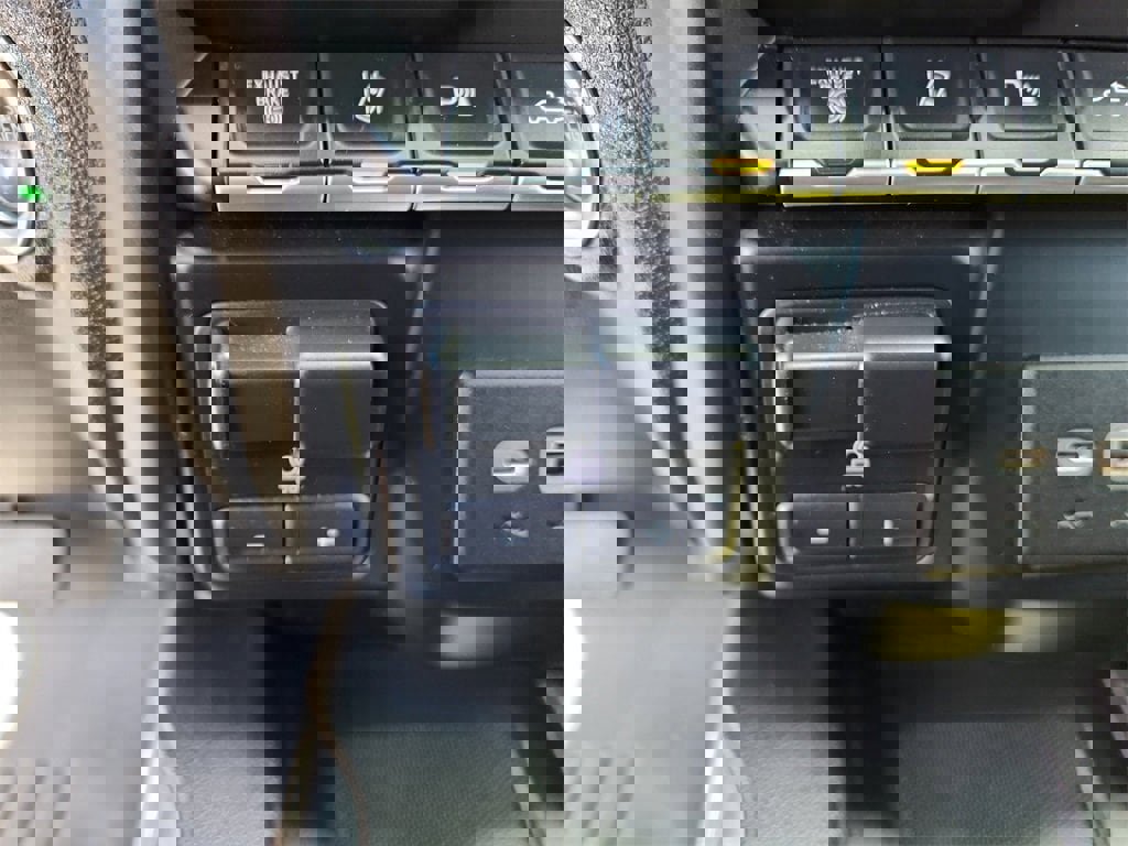 Used 2020 Chevrolet Silverado 2500 High Country w/ Z71 Off-Road Package image 22