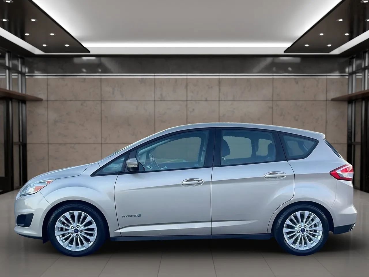 Used 2017 Ford C-MAX SE image 2