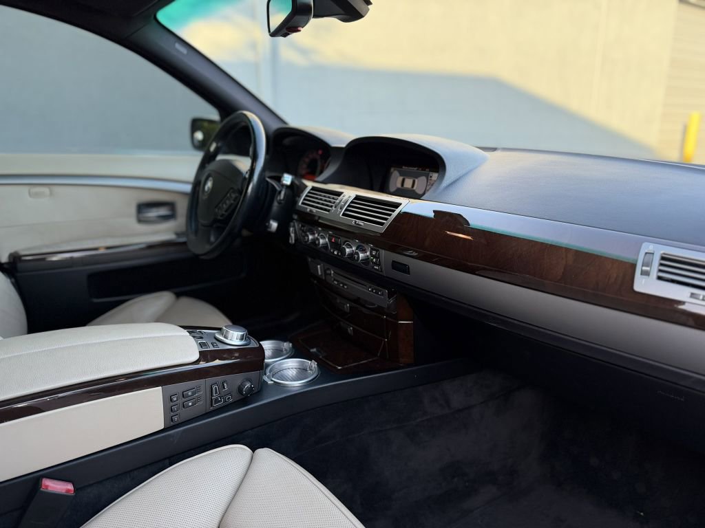 Used 2006 BMW 750Li RWD image 18