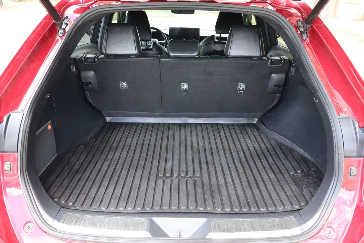 Used 2021 Toyota Venza Limited w/ Advanced Technology Package AWD/4WD image 14