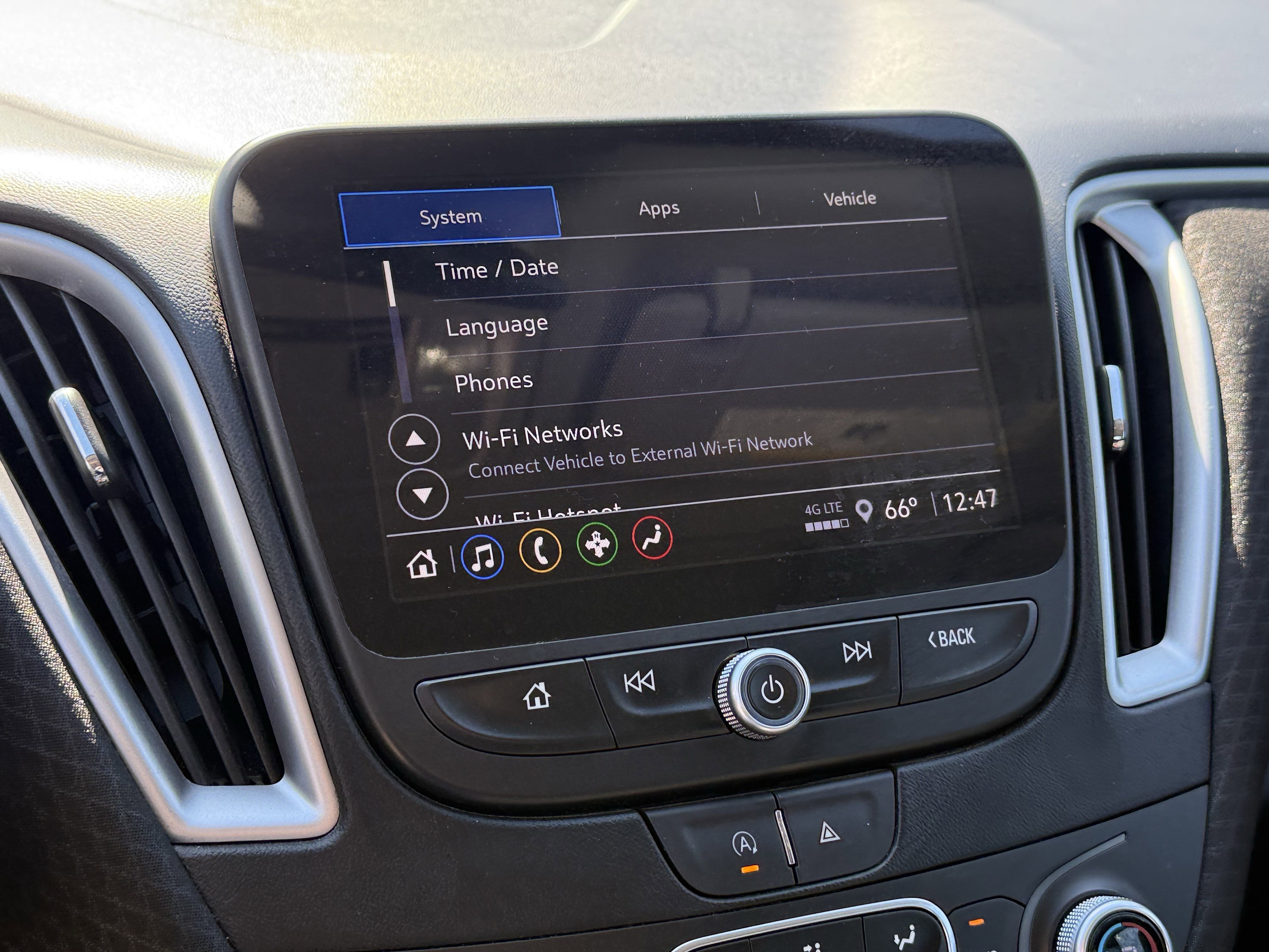 Used 2024 Chevrolet Malibu LT image 20