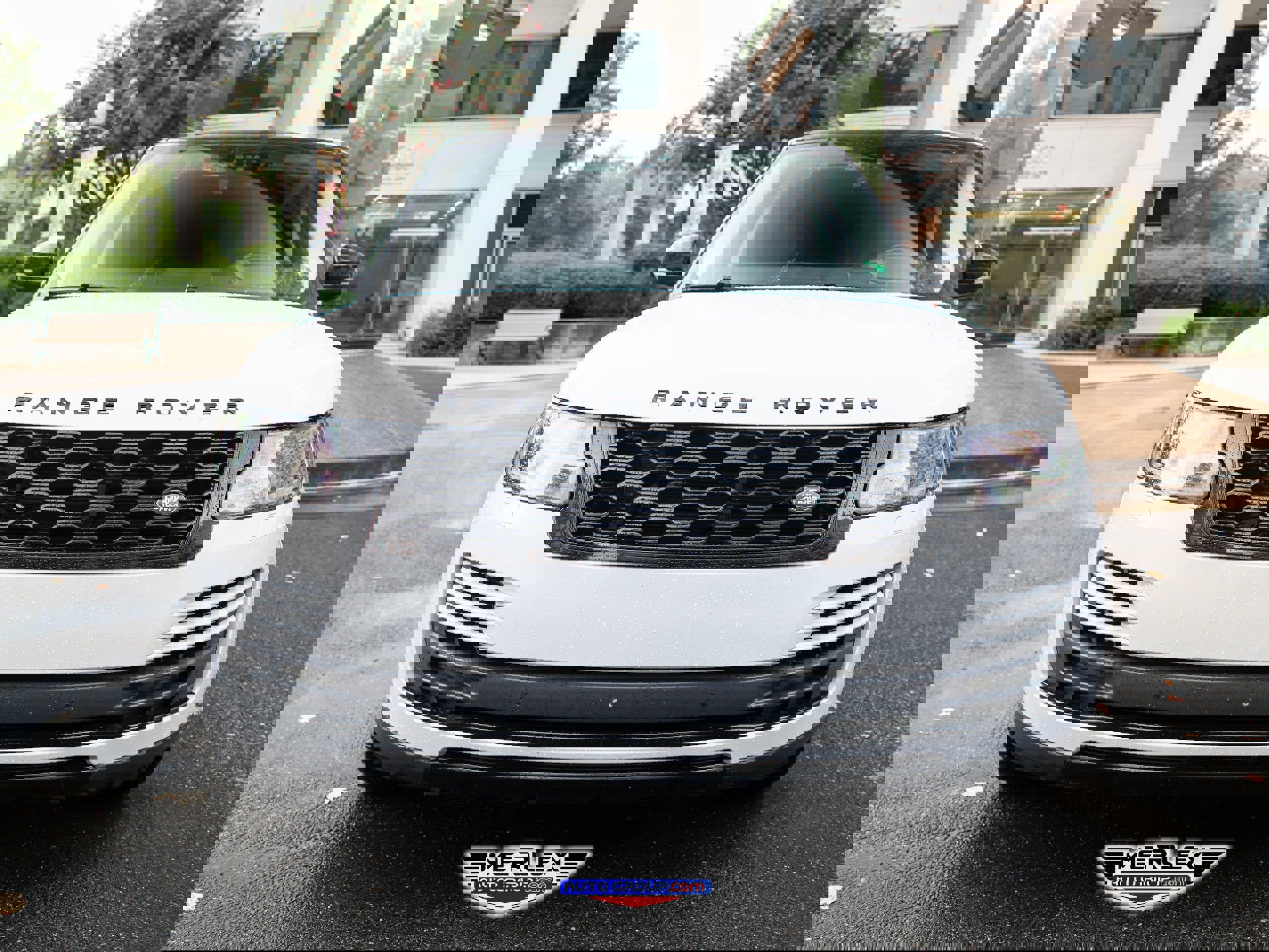 Used 2018 Land Rover Range Rover Long Wheelbase Supercharged image 2