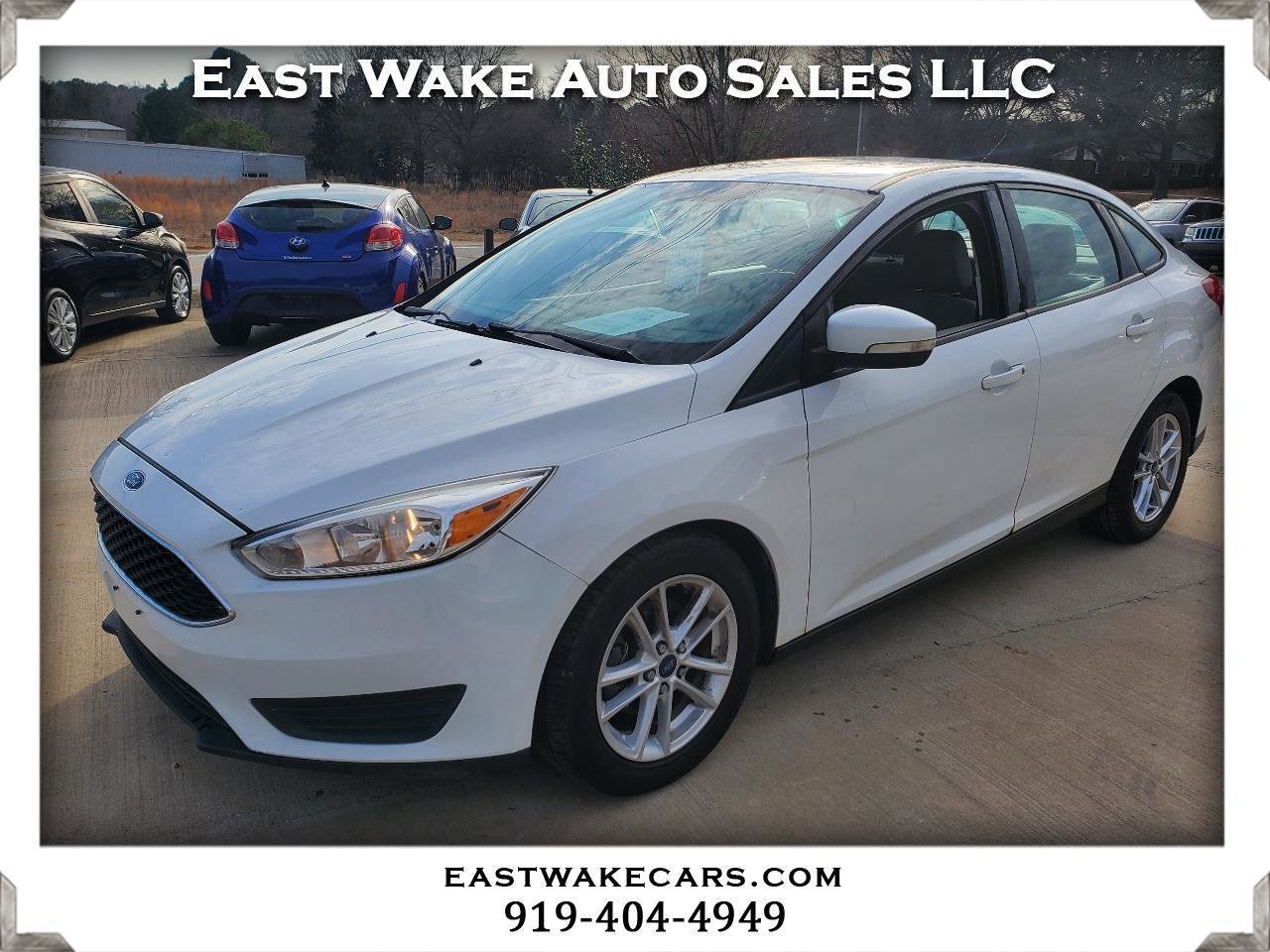 Used 2017 Ford Focus SE image 1