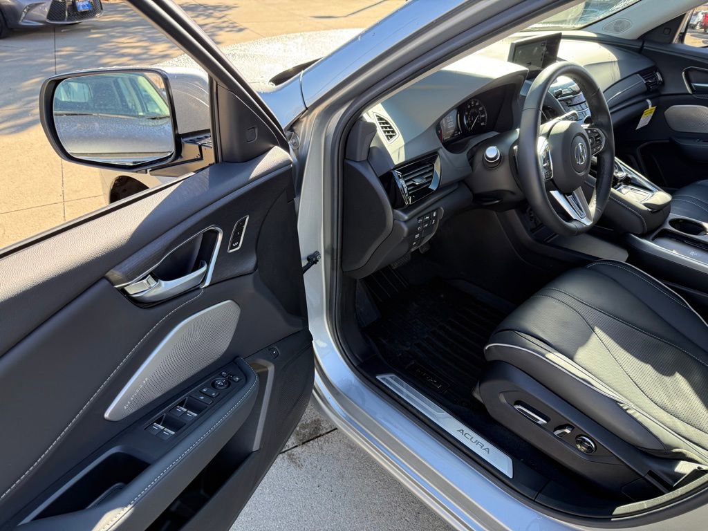 Certified 2025 Acura RDX SH-AWD w/ Advance Package image 14