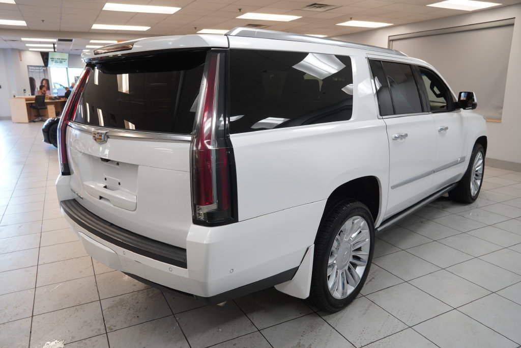 Used 2017 Cadillac Escalade ESV Platinum AWD/4WD image 13