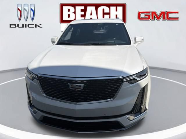 Used 2023 Cadillac XT6 Premium Luxury w/ Technology Package FWD image 12
