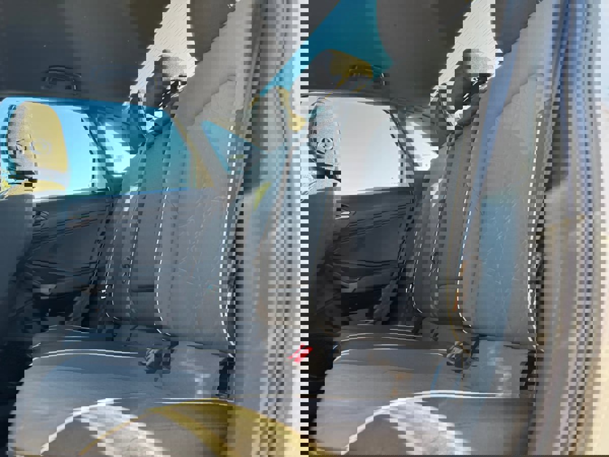 Used 2025 Volkswagen Jetta Sport image 17