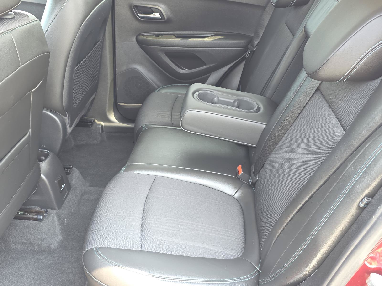 Used 2016 Chevrolet Trax LT w/ LT Sun and Sound Package FWD image 20
