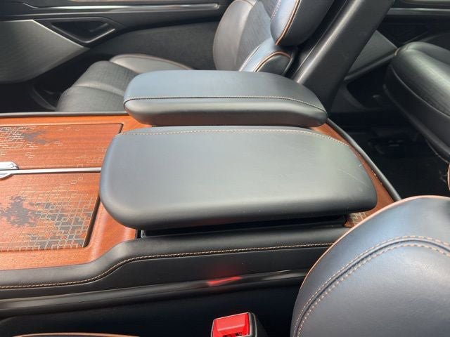 Used 2025 Lincoln Navigator L Black Label AWD/4WD image 45