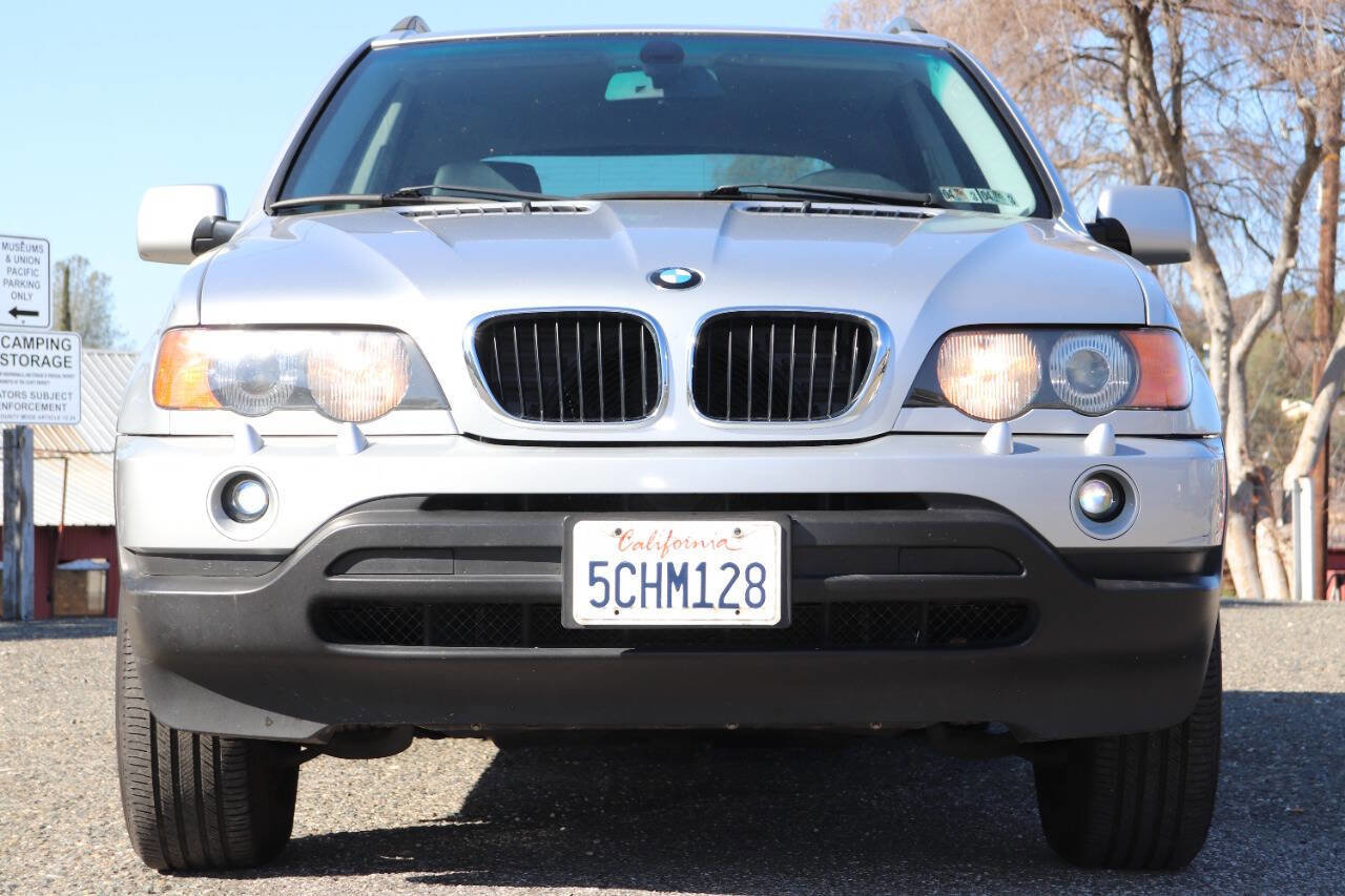 Used 2002 BMW X5 3.0i image 3