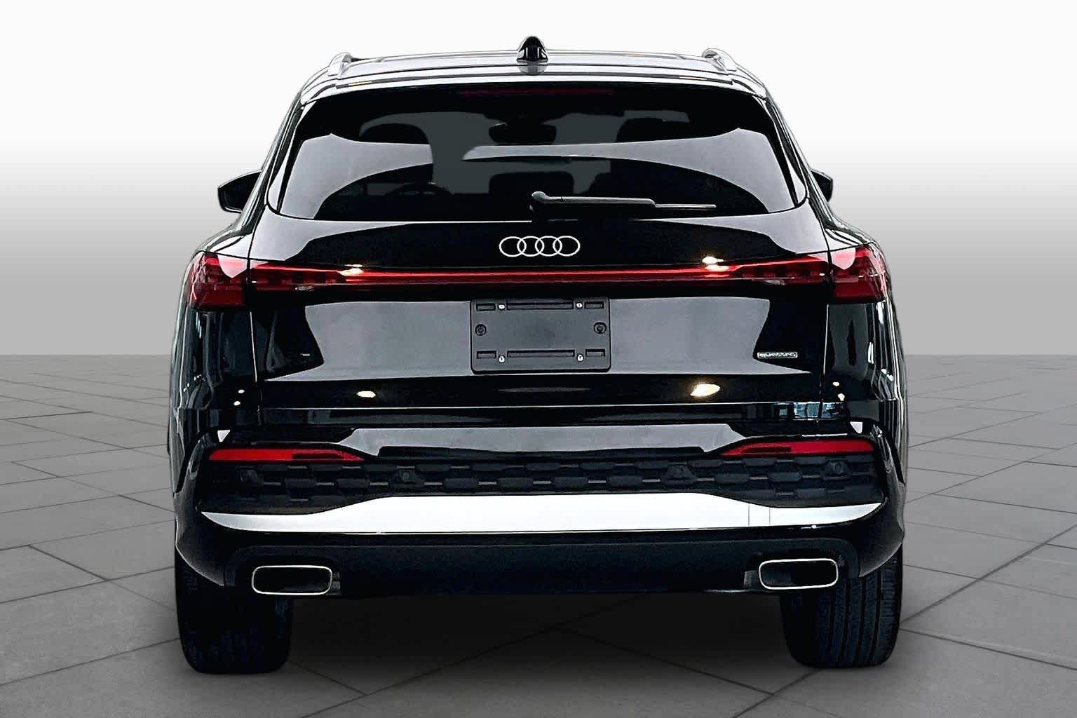 Certified 2025 Audi Q5 Premium AWD/4WD image 4