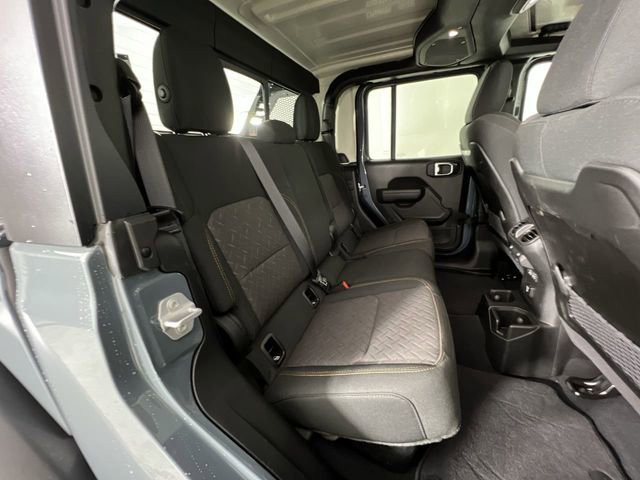 Used 2025 Jeep Gladiator Mojave w/ Safety Group image 28
