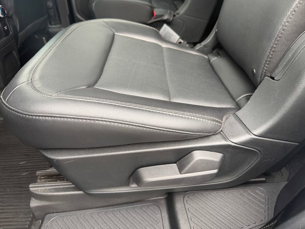 Used 2022 Ford Explorer Limited w/ Equipment Group 301A image 33