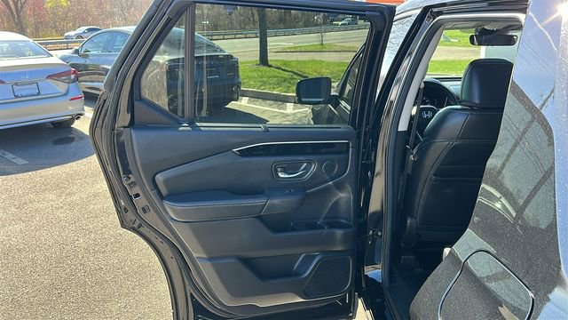 Used 2025 Honda Pilot Touring image 22