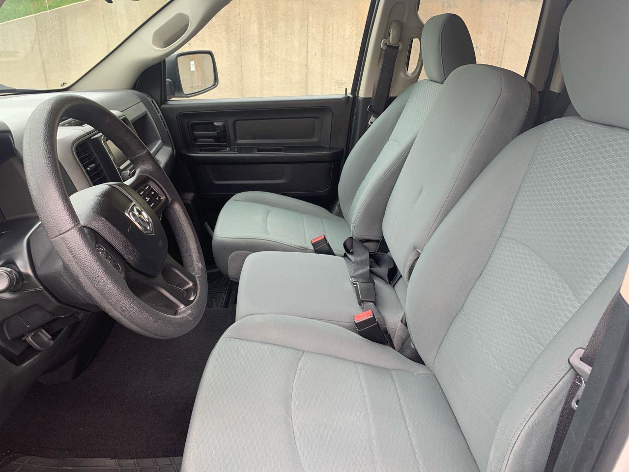 Used 2018 RAM 1500 Express w/ Express Value Package AWD/4WD image 9
