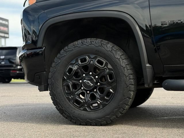 Used 2023 Chevrolet Silverado 2500 LT w/ True North Edition AWD/4WD image 42