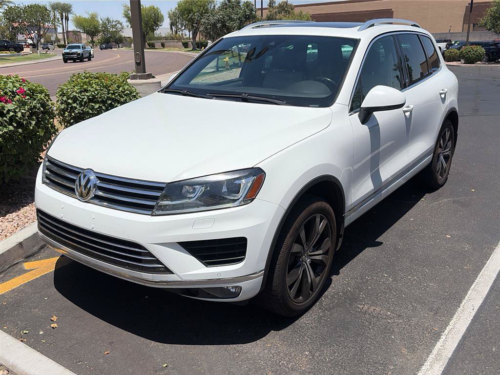 Used 2017 Volkswagen Touareg Wolfsburg Edition AWD/4WD image 1