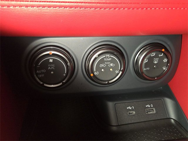 Used 2025 Nissan Z Performance w/ Floor Mat Package image 19