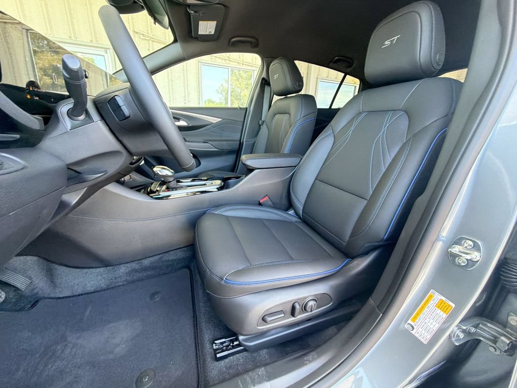 New 2026 Buick Envista Sport Touring w/ Convenience I Package FWD image 23