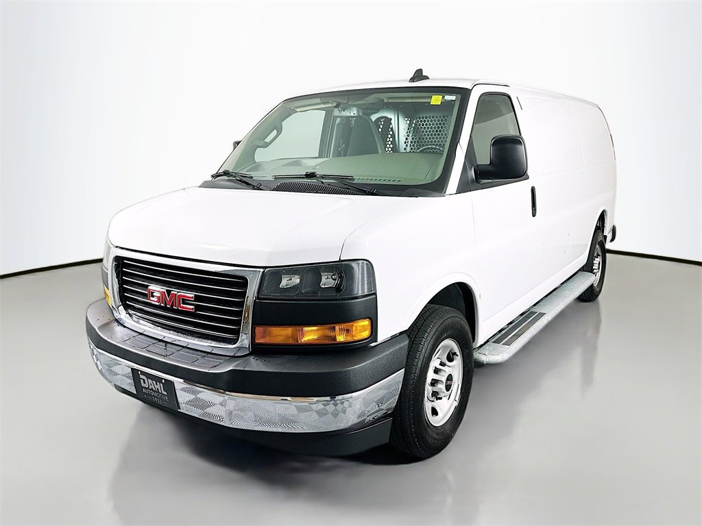 Used 2023 GMC Savana 2500 w/ Driver Convenience Package image 3