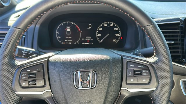 Used 2025 Honda Ridgeline TrailSport image 13