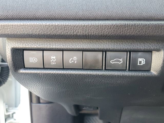 Used 2025 Toyota Camry LE image 28