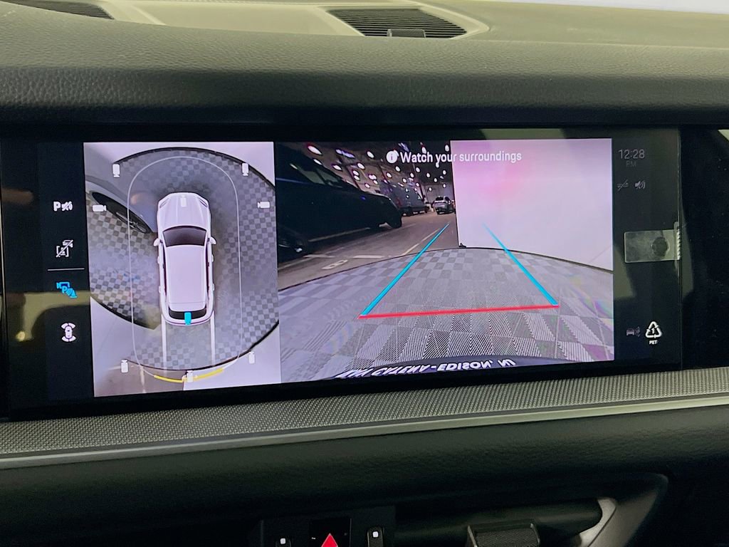 New 2026 Porsche Cayenne image 17