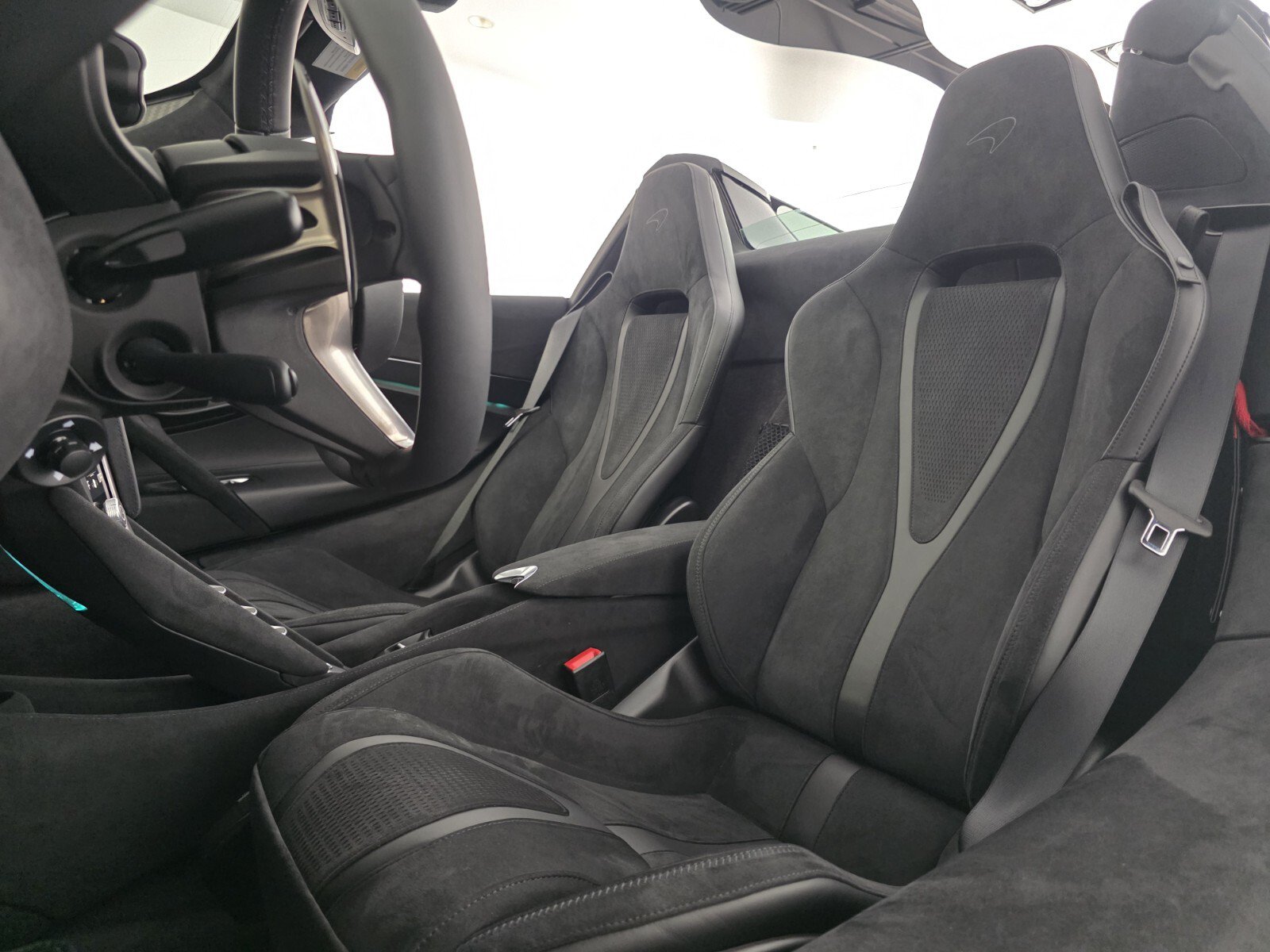 New 2027 McLaren 750S Spider RWD image 8