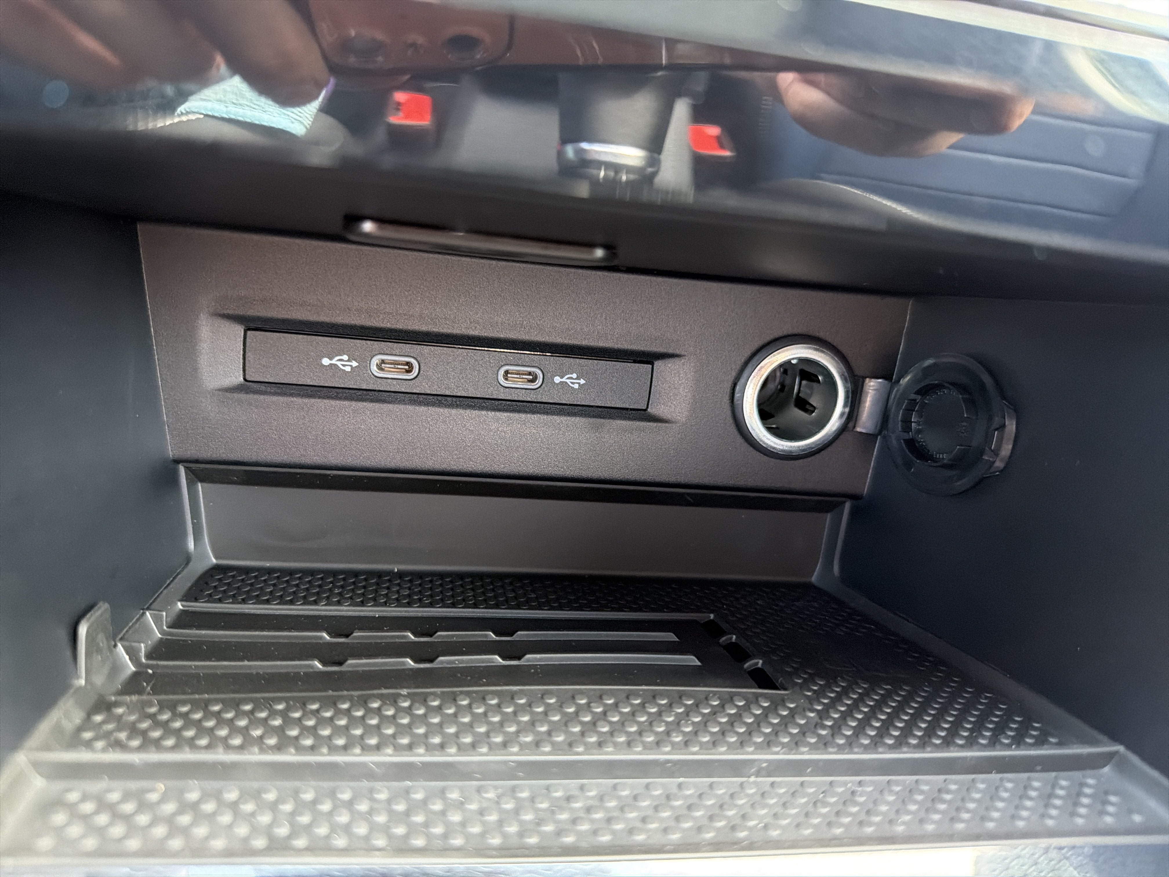 New 2026 Volkswagen Taos SEL AWD/4WD image 19