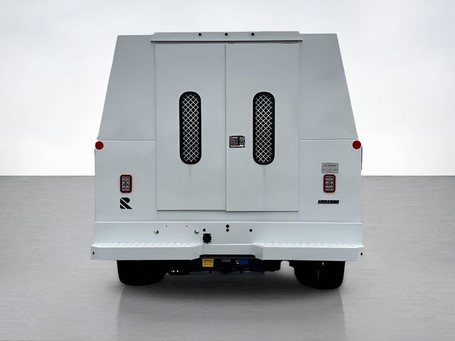 New 2025 Ford F550 4x4 Regular Cab Super Duty image 4