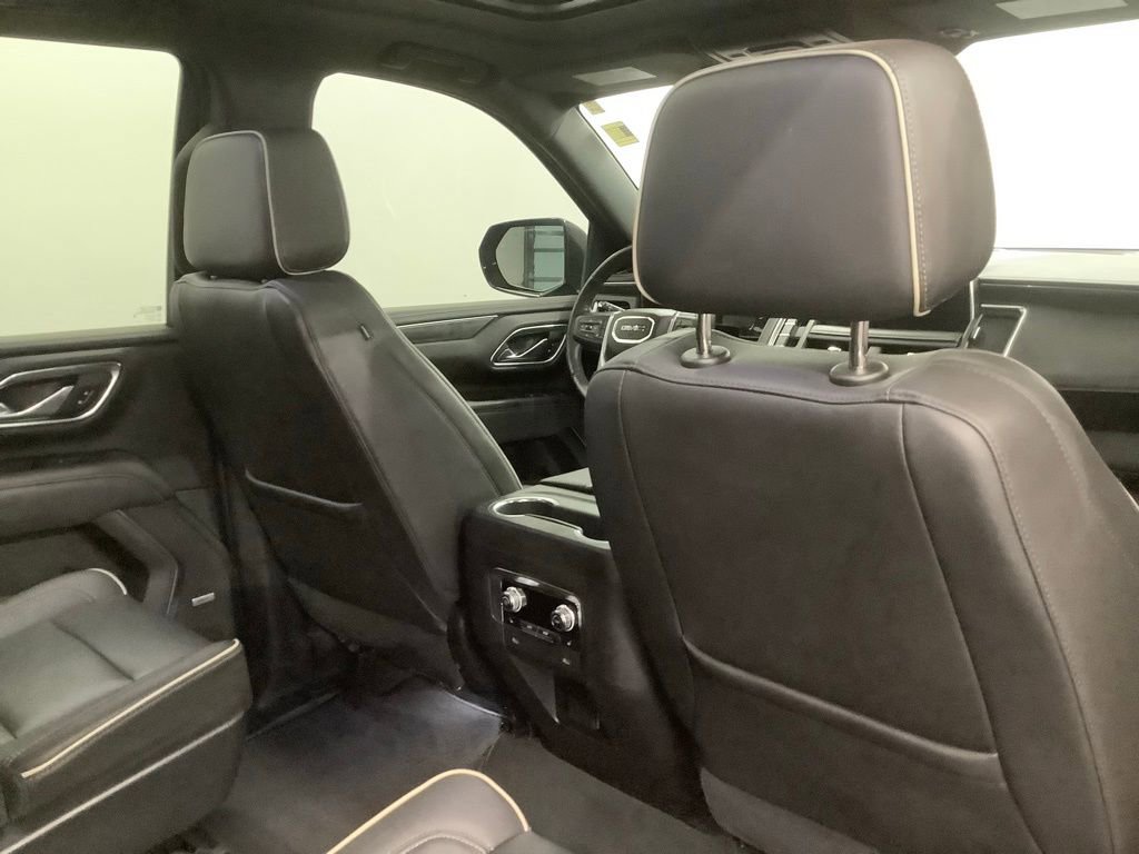 Used 2021 GMC Yukon SLT w/ SLT Luxury Package image 38