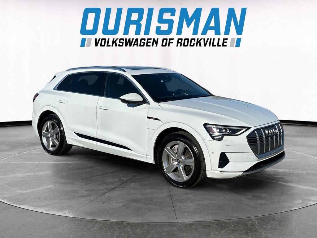 Used 2019 Audi e-tron Premium Plus image 1