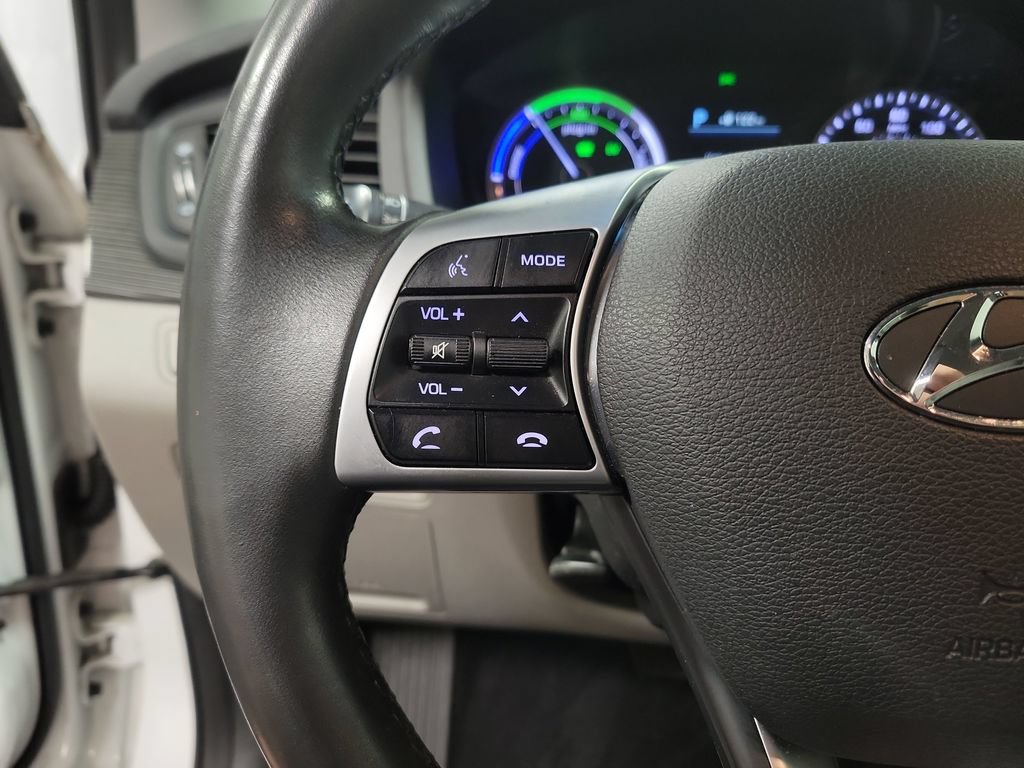 Used 2019 Hyundai Sonata Limited FWD image 25