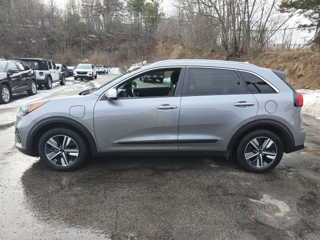 Used 2022 Kia Niro EX image 2