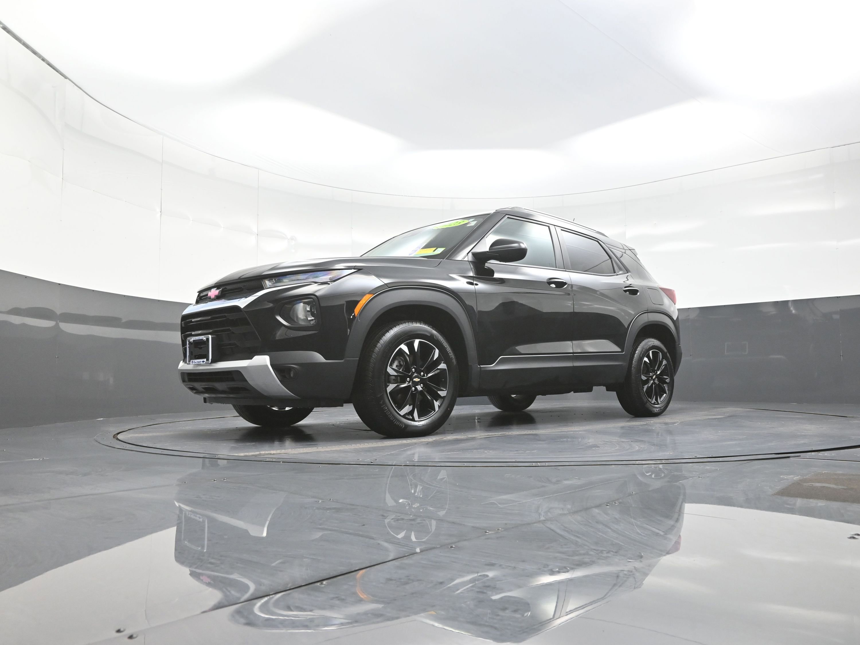 Used 2023 Chevrolet TrailBlazer LT w/ Convenience Package image 11