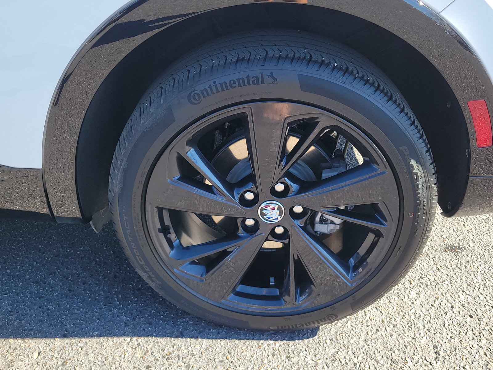 Used 2023 Buick Envision Essence w/ Sport Touring Package AWD/4WD image 15