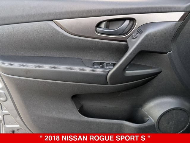 Used 2018 Nissan Rogue Sport S w/ S Appearance Package AWD/4WD image 11