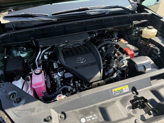 Used 2023 Toyota Highlander Limited FWD image 26